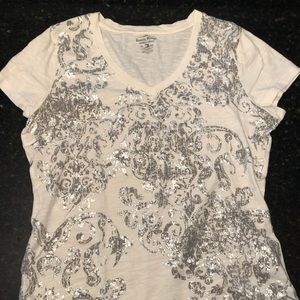 NWOT.  Tommy Hilfiger V-Neck T